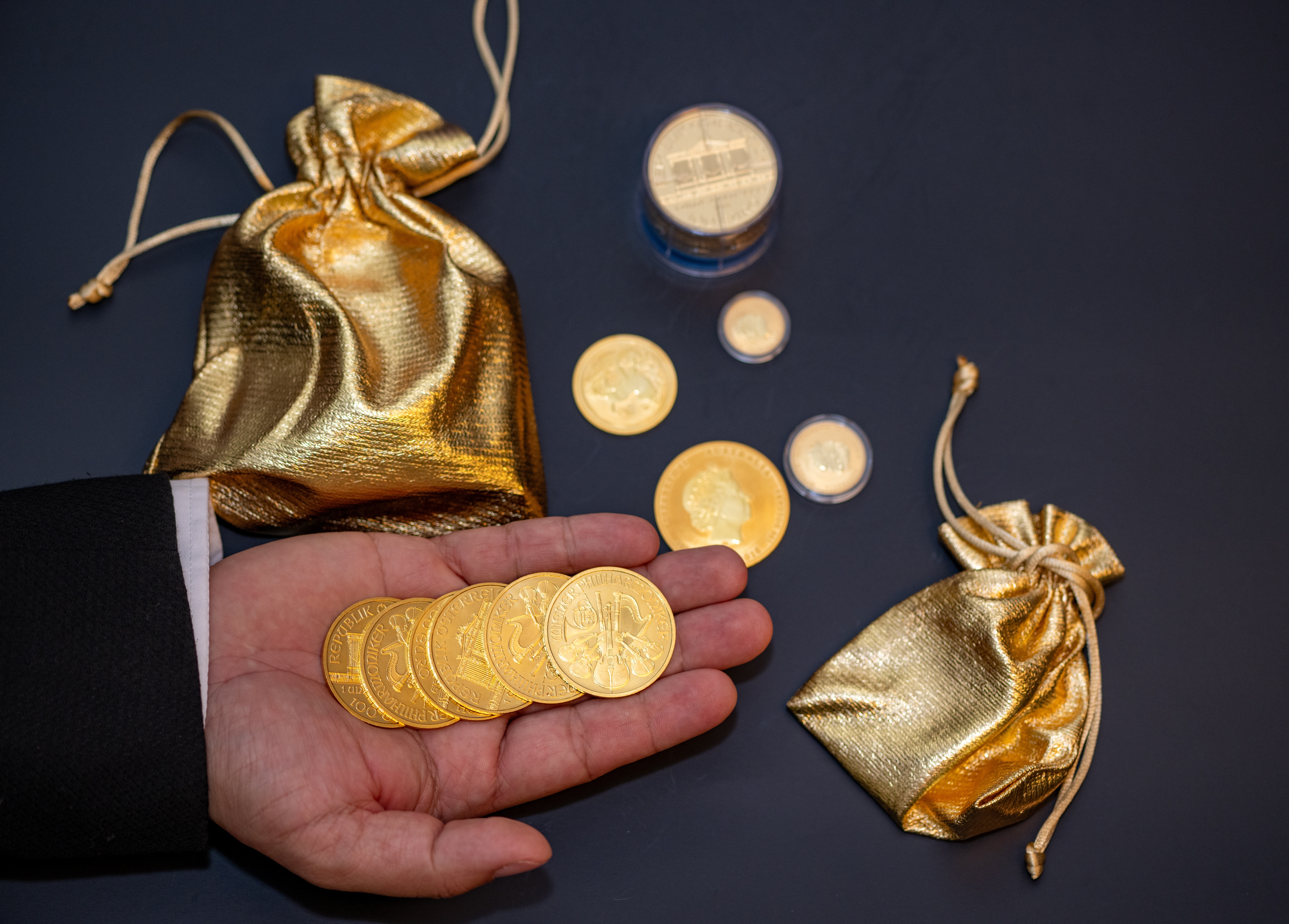 Peter Schiff: Za tri roky bude unca zlata stáť 9 700 €